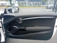 MINI HATCH F56 LCI II (F56) COOPER SE 184 EDITION PREMIUM BVA